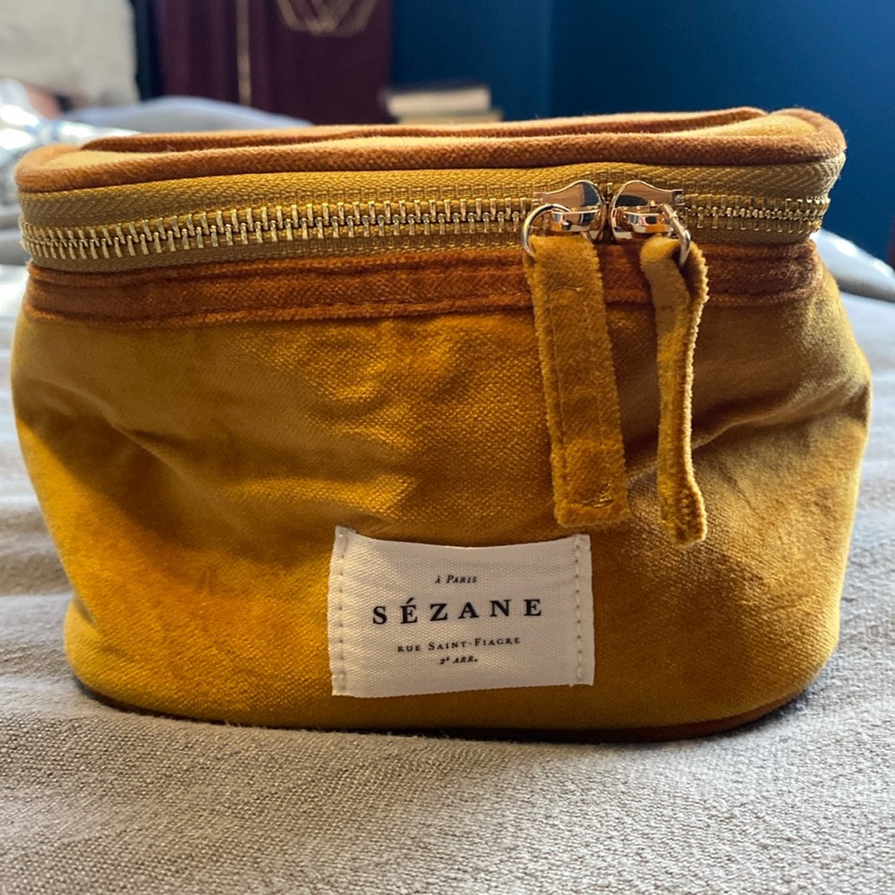 Sezane toiletry pouch - brand new!
